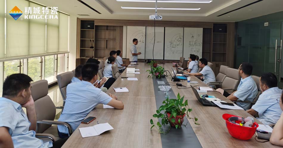 强化专业手艺，提高效劳水平  营销部开展营业手艺培训